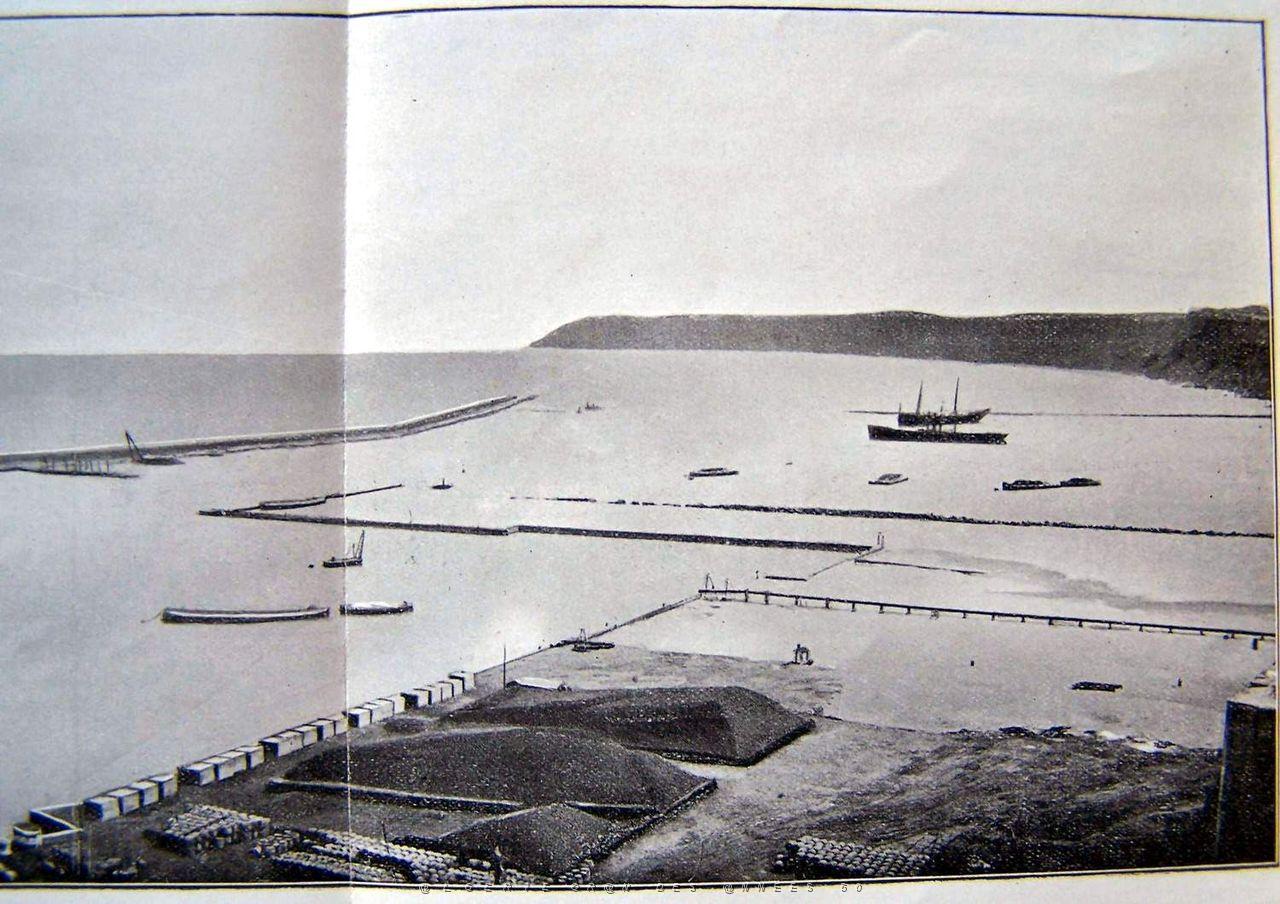 Oran- 152- travail sur les quais.JPG